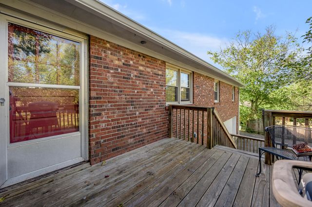 3331 Sutherland Drive, Lexington, KY 40517