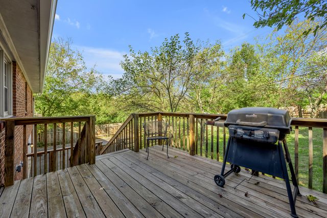 3331 Sutherland Drive, Lexington, KY 40517