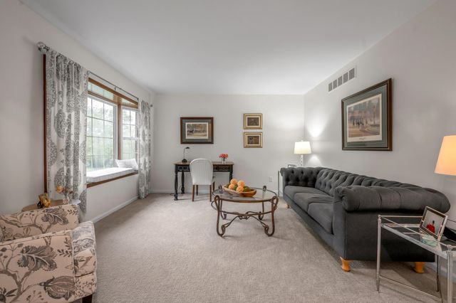 3331 Sutherland Drive, Lexington, KY 40517