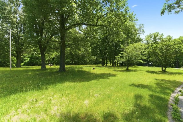3578 W Farm Road 74, Springfield, MO 65803