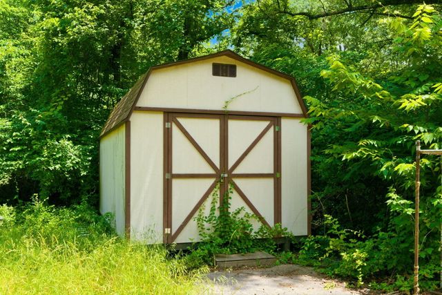 3578 W Farm Road 74, Springfield, MO 65803