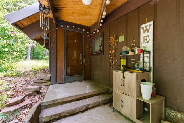 3578 W Farm Road 74, Springfield, MO 65803