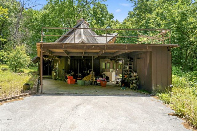 3578 W Farm Road 74, Springfield, MO 65803