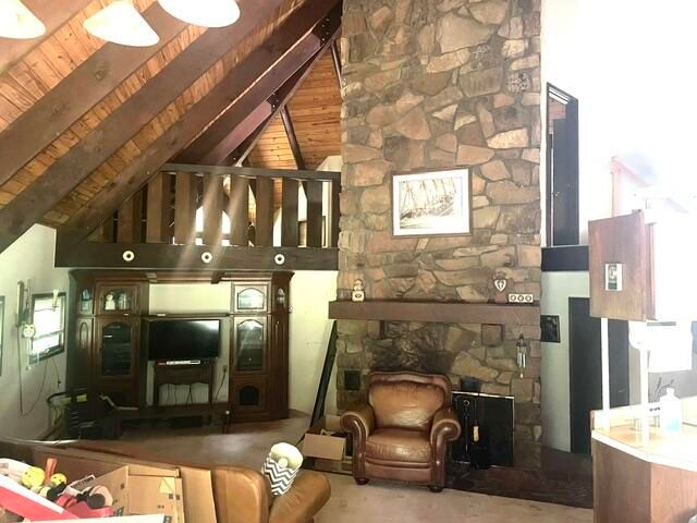 3578 W Farm Road 74, Springfield, MO 65803