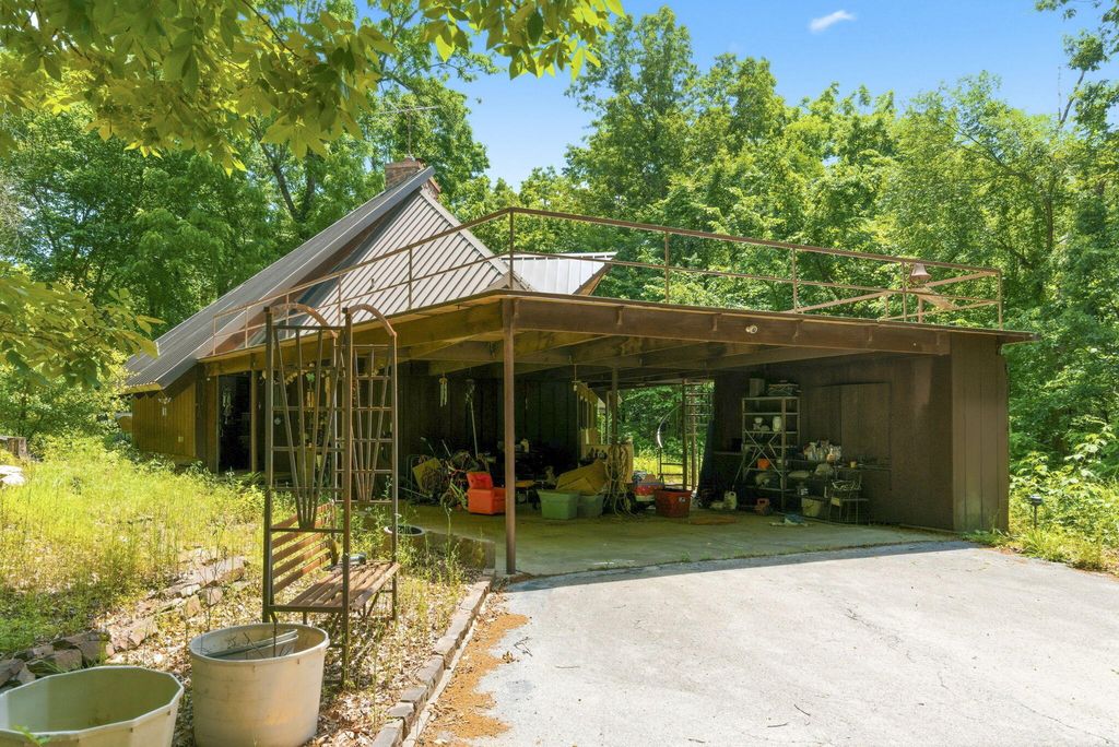 3578 W Farm Road 74, Springfield, MO 65803