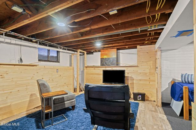 1 Hathorn Boulevard, Saratoga Springs, NY 12866