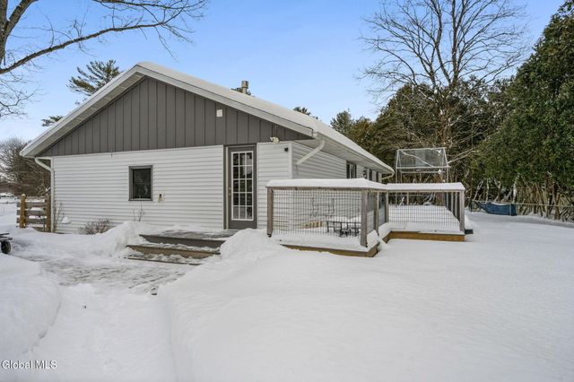 1 Hathorn Boulevard, Saratoga Springs, NY 12866