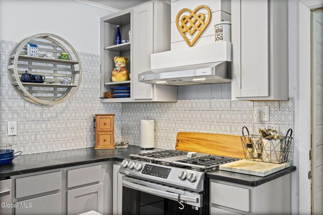 1 Hathorn Boulevard, Saratoga Springs, NY 12866