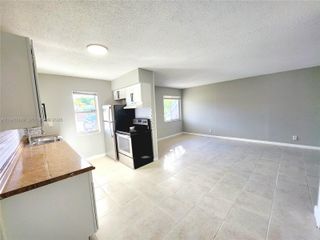 191 SW 15th St 102, Pompano Beach, FL 33060