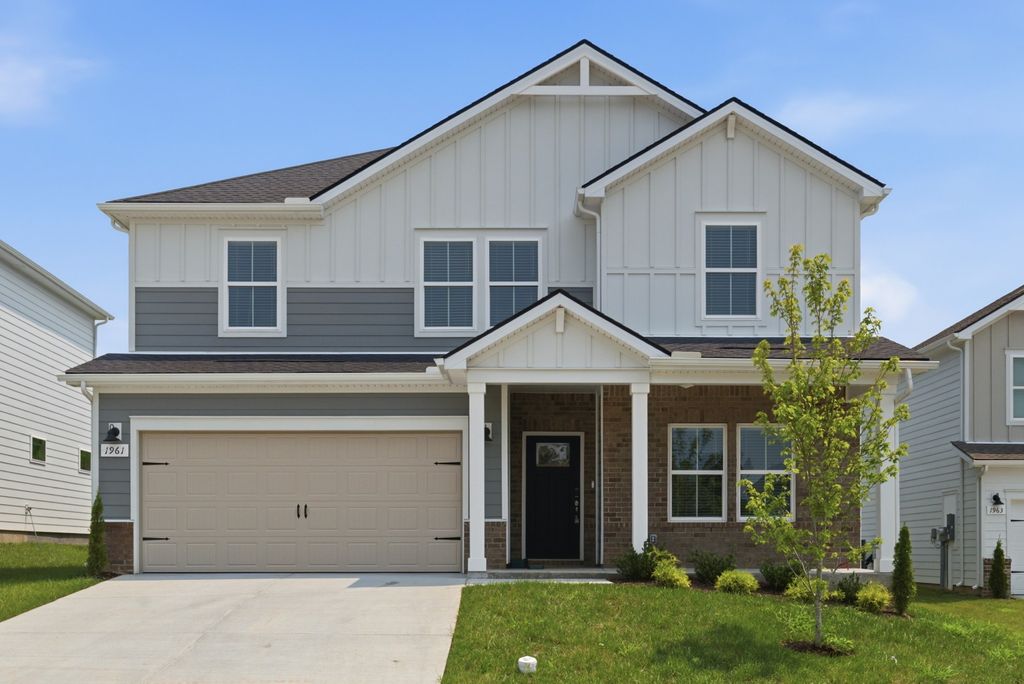 1961 Mahala Dr, Hermitage, TN 37076