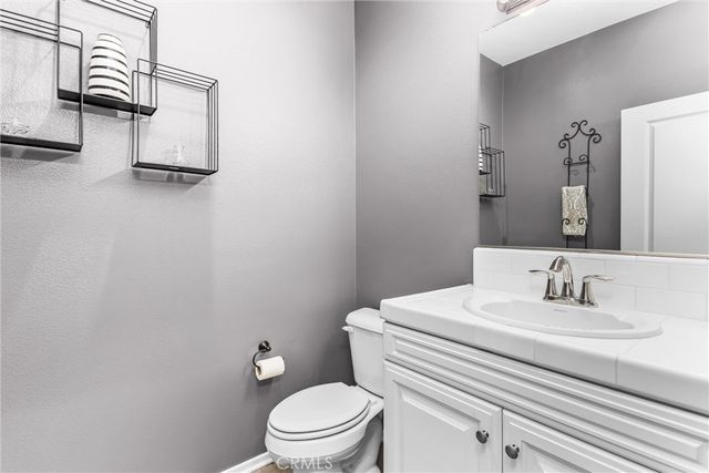 402 Buena Mesa Dr, Calimesa, CA 92320