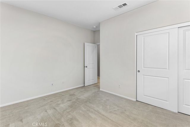 402 Buena Mesa Dr, Calimesa, CA 92320