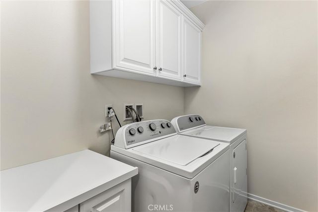 402 Buena Mesa Dr, Calimesa, CA 92320
