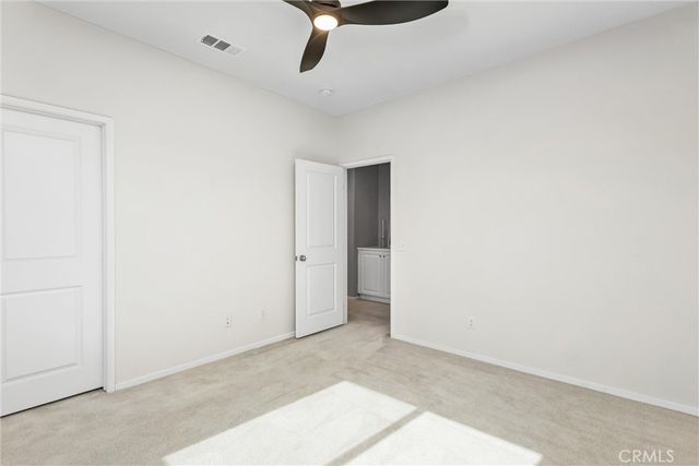 402 Buena Mesa Dr, Calimesa, CA 92320