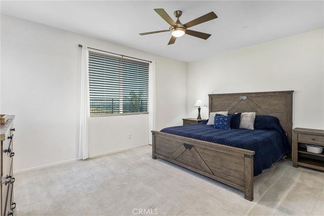 402 Buena Mesa Dr, Calimesa, CA 92320