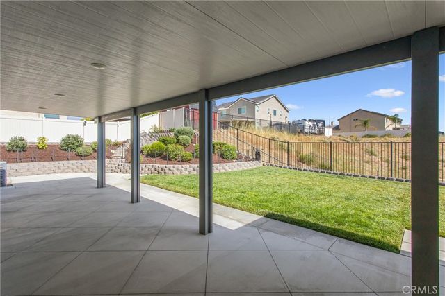 402 Buena Mesa Dr, Calimesa, CA 92320