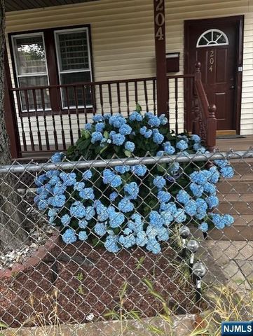 204 Central Avenue, Passaic, NJ 07055