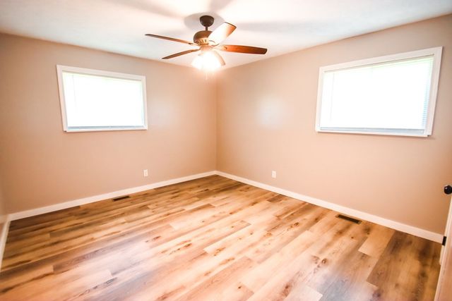 131 Collingwood Rd, Walling, TN 38587