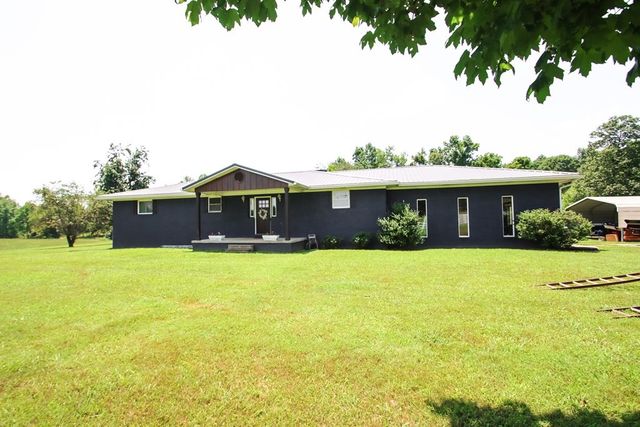 131 Collingwood Rd, Walling, TN 38587