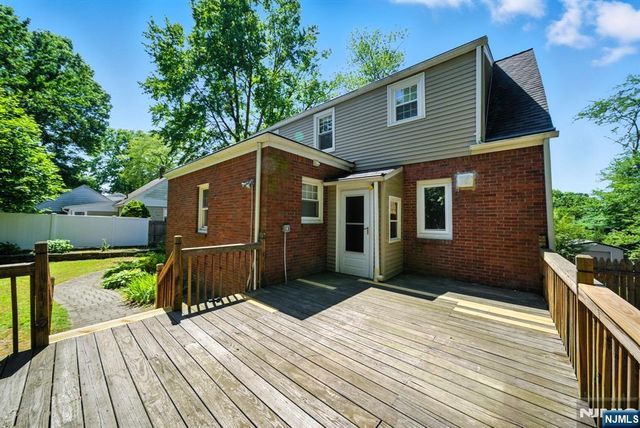 25 Forest Street, Closter, NJ 07624