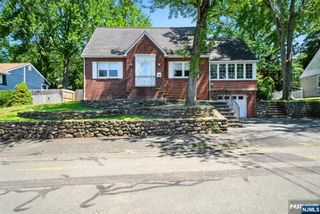 25 Forest Street, Closter, NJ 07624