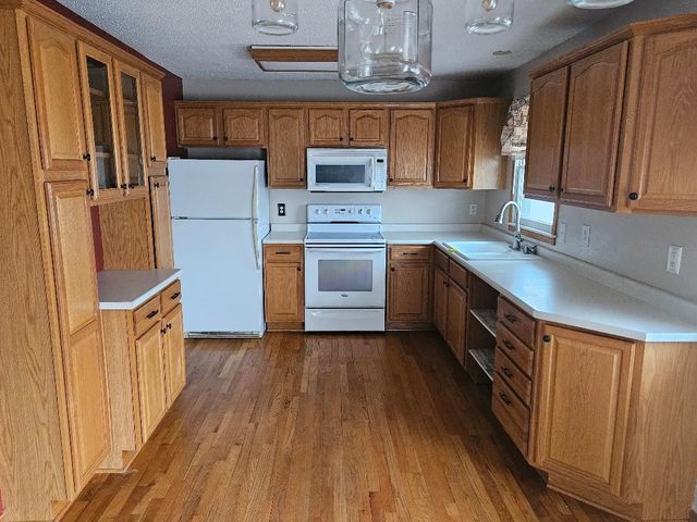 300 S P Street, Indianola, IA 50125