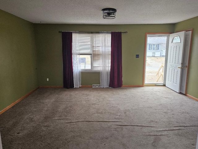 300 S P Street, Indianola, IA 50125