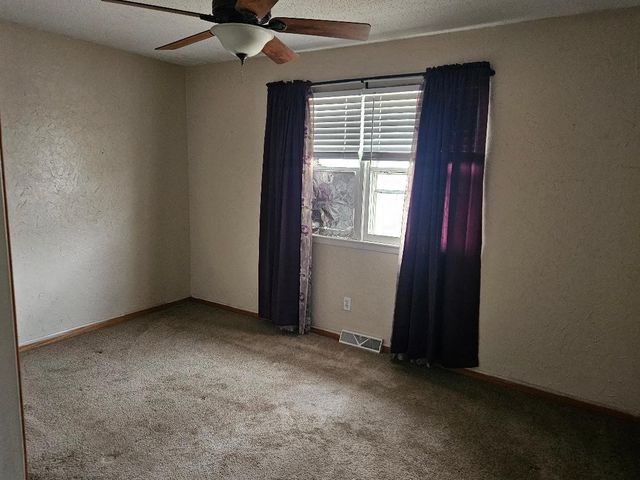 300 S P Street, Indianola, IA 50125