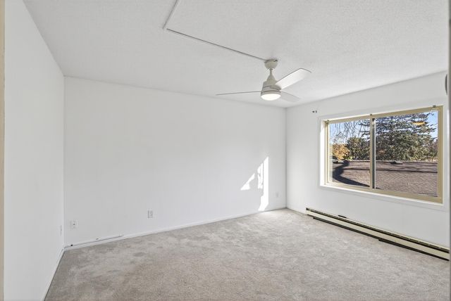 2010 Ridge Drive 11, Saint Louis Park, MN 55416