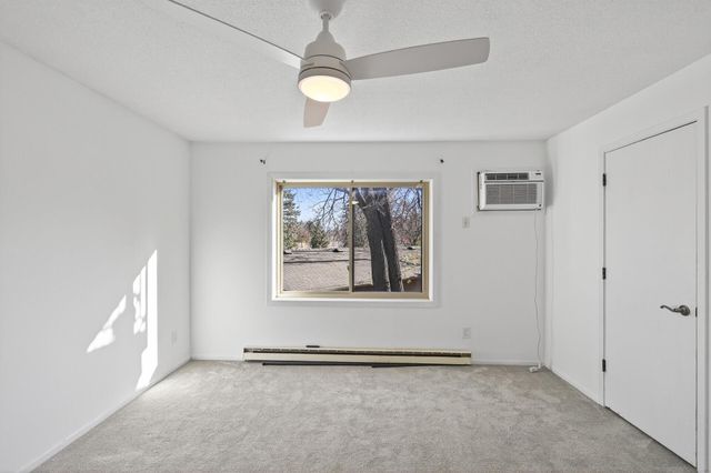 2010 Ridge Drive 11, Saint Louis Park, MN 55416