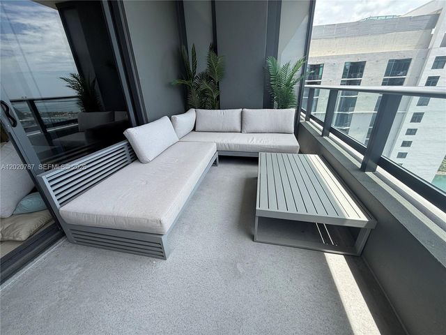 159 NE 6th Street 4016, Miami, FL 33132