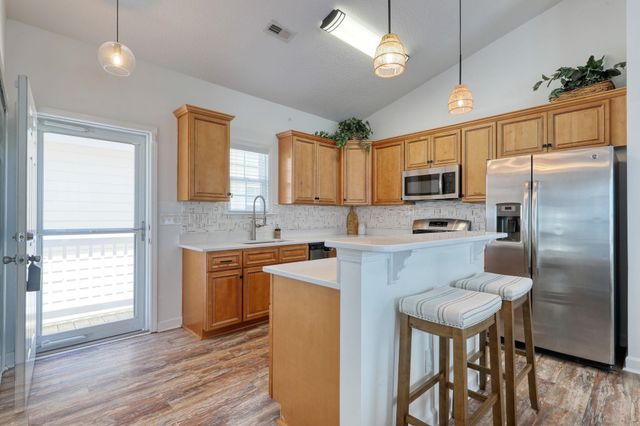 502 Castellar Ln., Little River, SC 29566
