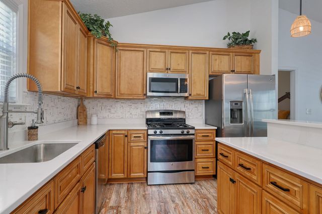 502 Castellar Ln., Little River, SC 29566