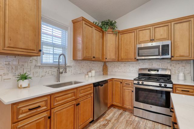 502 Castellar Ln., Little River, SC 29566