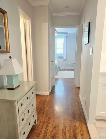 1 Oakridge Place 5K, Eastchester, NY 10709