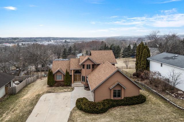 560 Russell Drive, Ripon, WI 54971