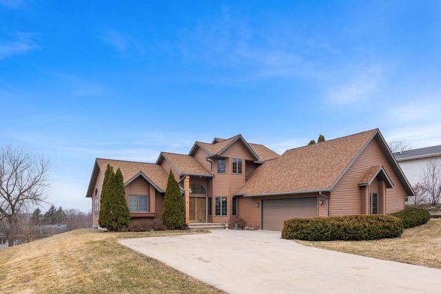 560 Russell Drive, Ripon, WI 54971