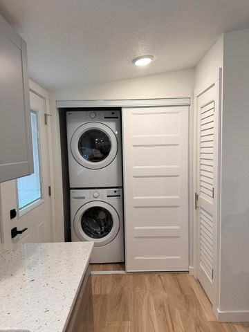 29 Nickelton Lane, Kimberling City, MO 65686