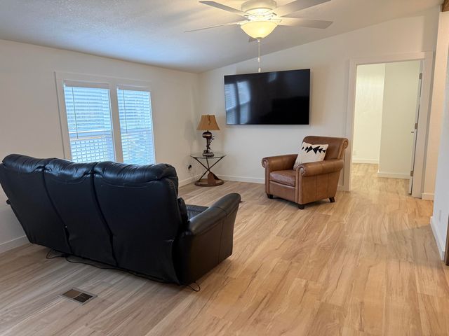 29 Nickelton Lane, Kimberling City, MO 65686