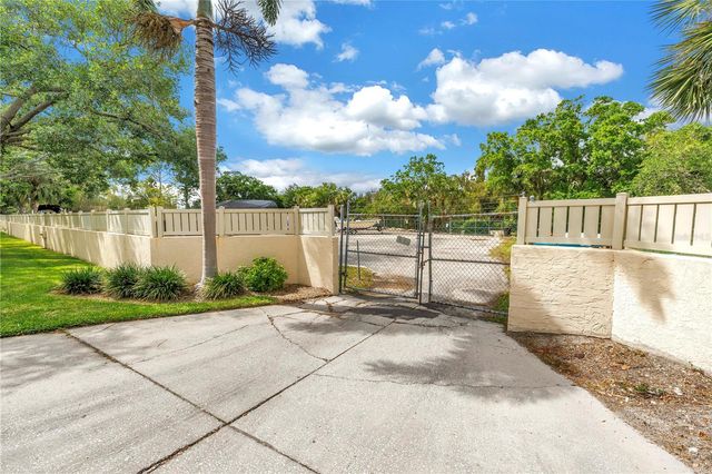 767 CAYA COSTA COURT NE, St Petersburg, FL 33702