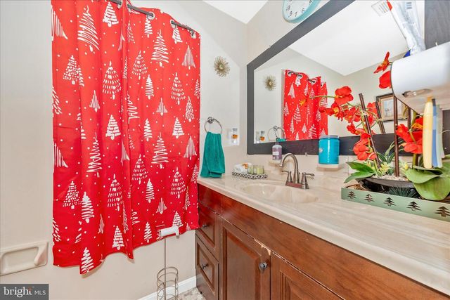 25801 LONG CORNER RD, Gaithersburg, MD 20882