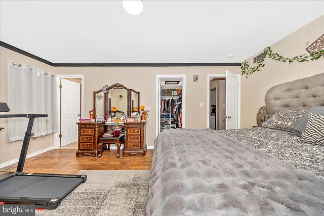 25801 LONG CORNER RD, Gaithersburg, MD 20882