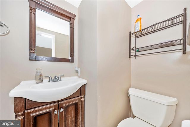 25801 LONG CORNER RD, Gaithersburg, MD 20882