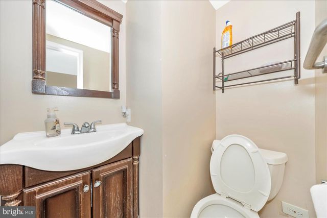 25801 LONG CORNER RD, Gaithersburg, MD 20882