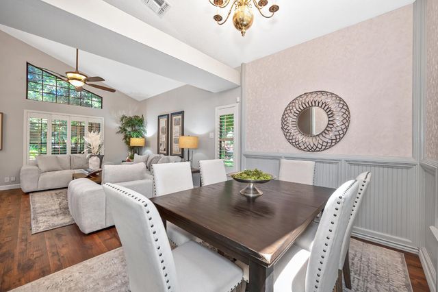 8530 Oak Harbour Ct, Fair Oaks, CA 95628