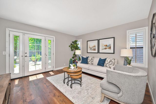 8530 Oak Harbour Ct, Fair Oaks, CA 95628