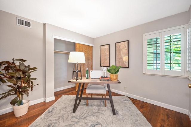 8530 Oak Harbour Ct, Fair Oaks, CA 95628