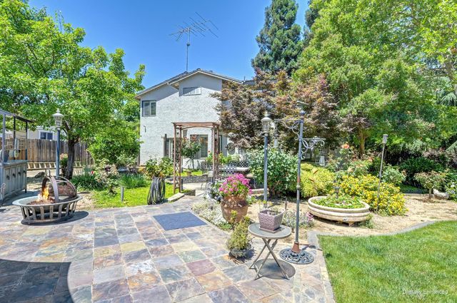 8530 Oak Harbour Ct, Fair Oaks, CA 95628