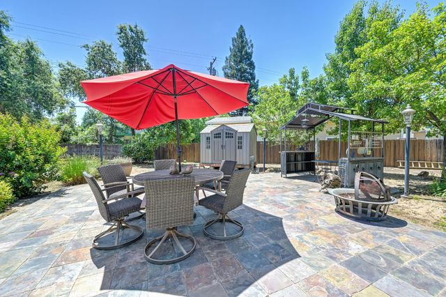 8530 Oak Harbour Ct, Fair Oaks, CA 95628