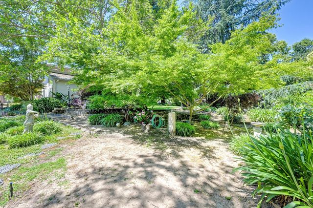 8530 Oak Harbour Ct, Fair Oaks, CA 95628